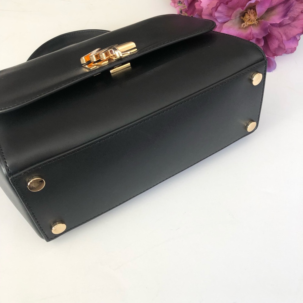 Micheal Kors Mott Black Satchel Purse - Picture 3 of 8